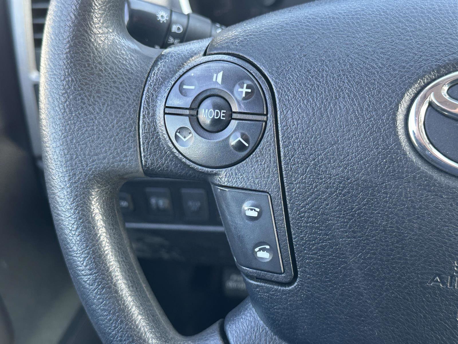 Used 2012 Toyota Tundra 4x4 Double Cab w/ TRD Off-Road Pkg image 25