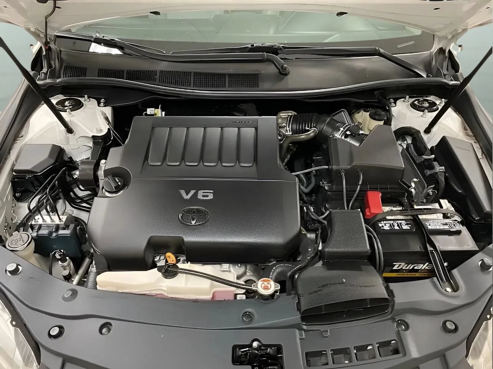 Used 2017 Toyota Camry XSE w/ Advanced Technology Package FWD image 15