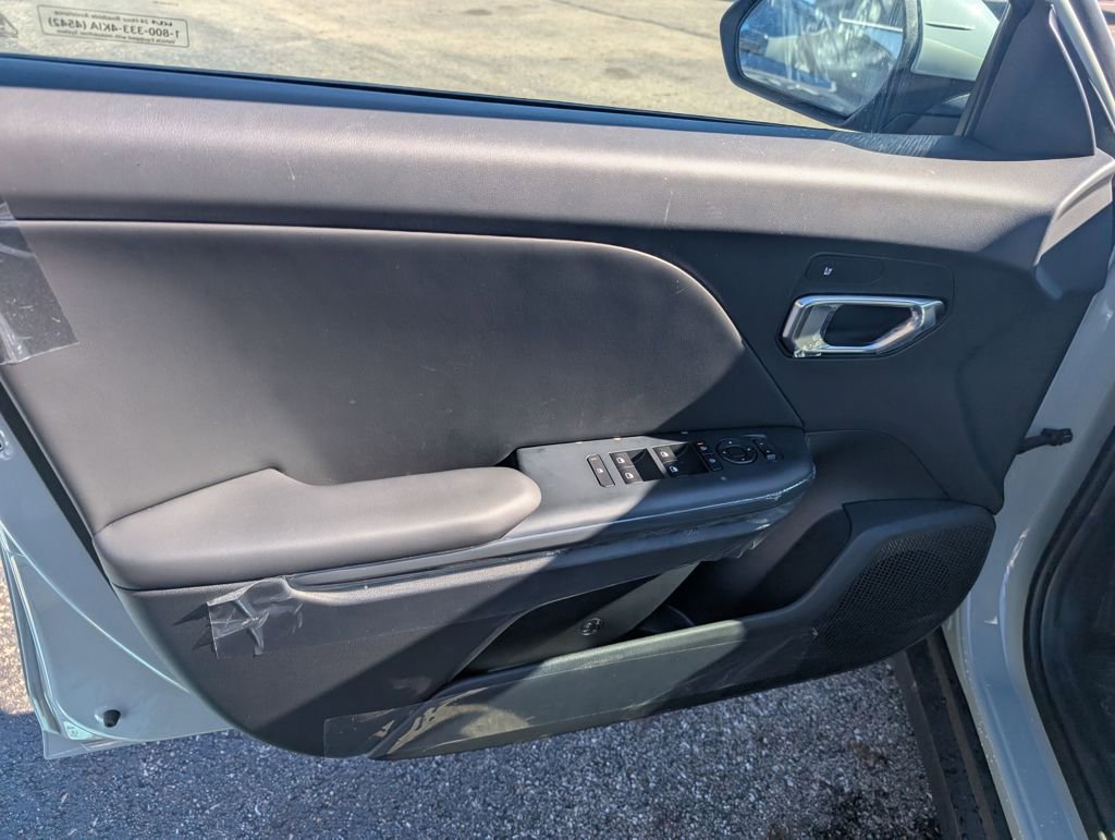 New 2026 Kia K4 EX image 14