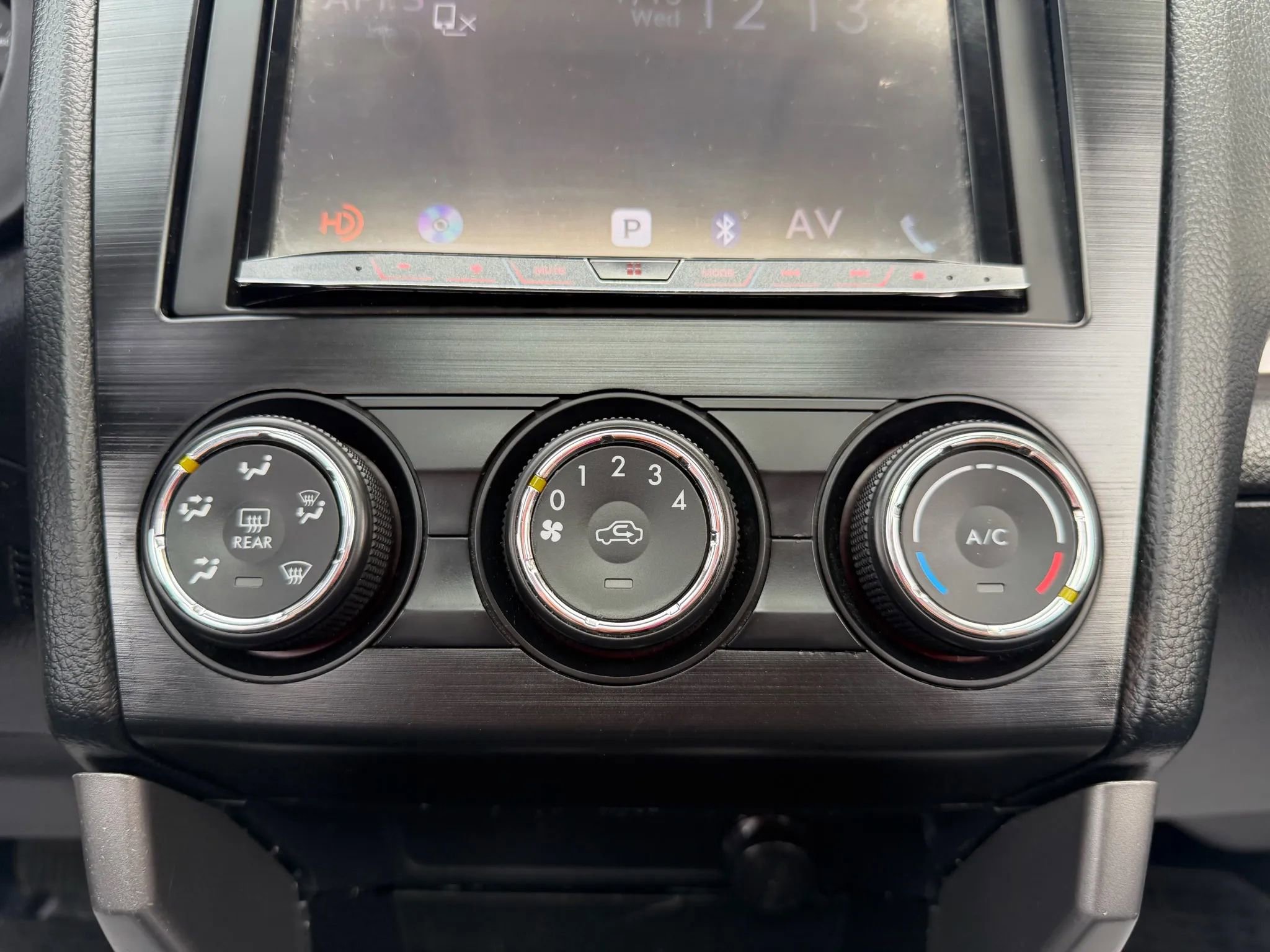 Used 2015 Subaru Forester 2.5i Premium w/ All-Weather Package image 24