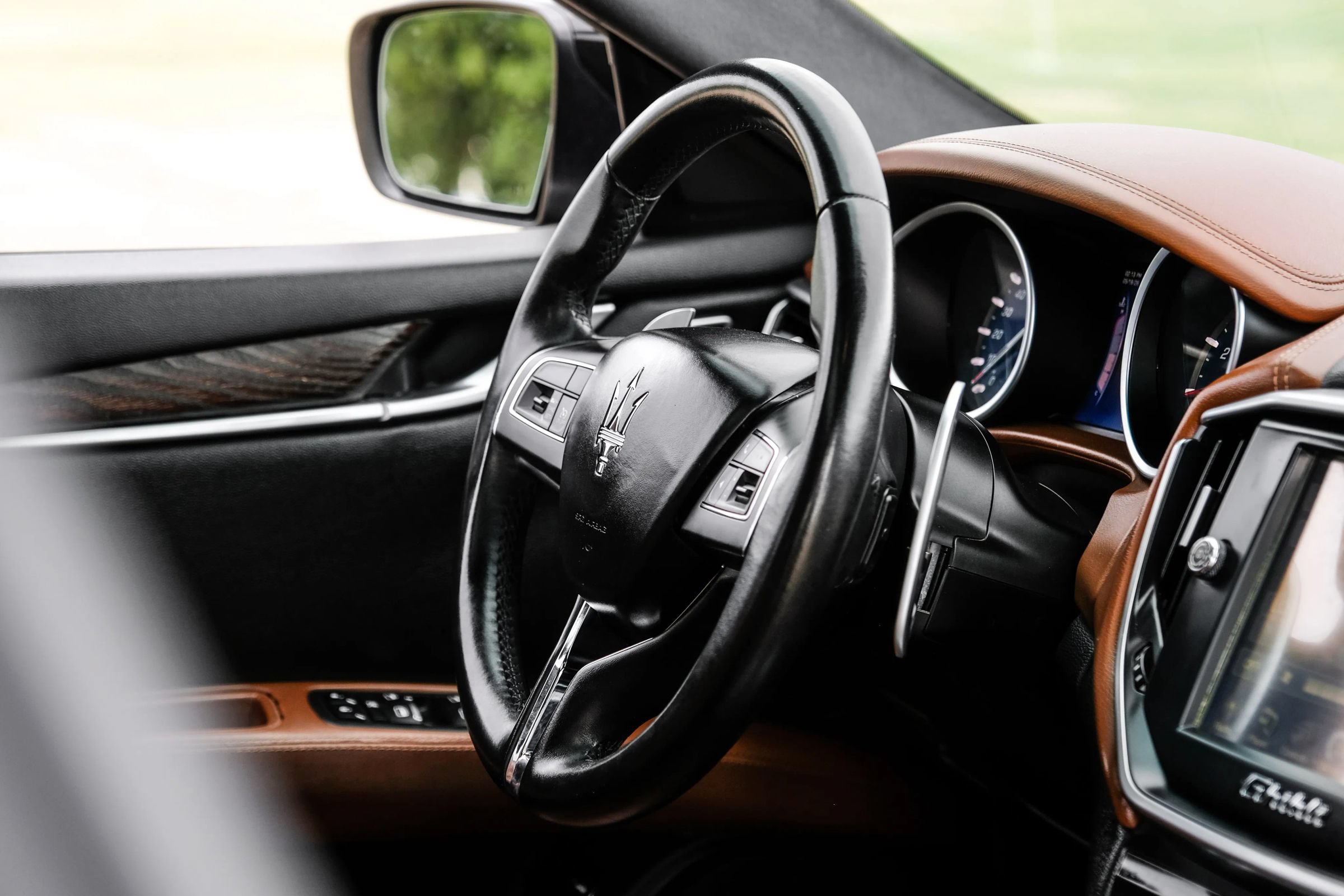 Used 2015 Maserati Ghibli S Q4 AWD/4WD image 18