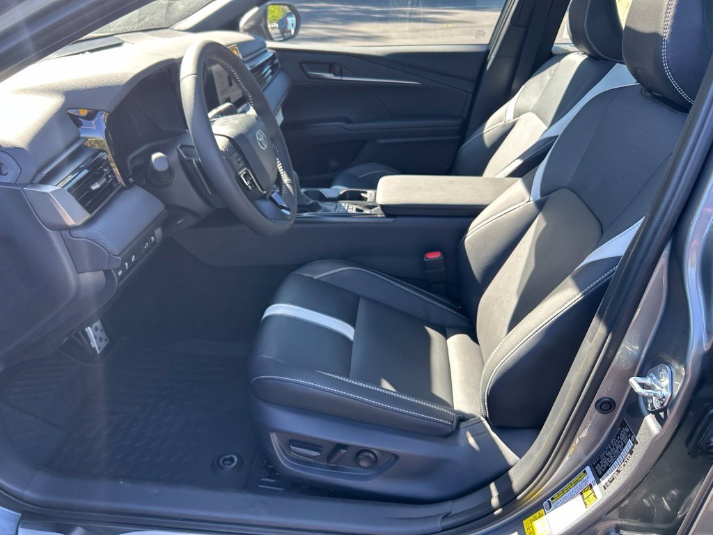 New 2026 Toyota Camry SE w/ Convenience Package FWD image 9