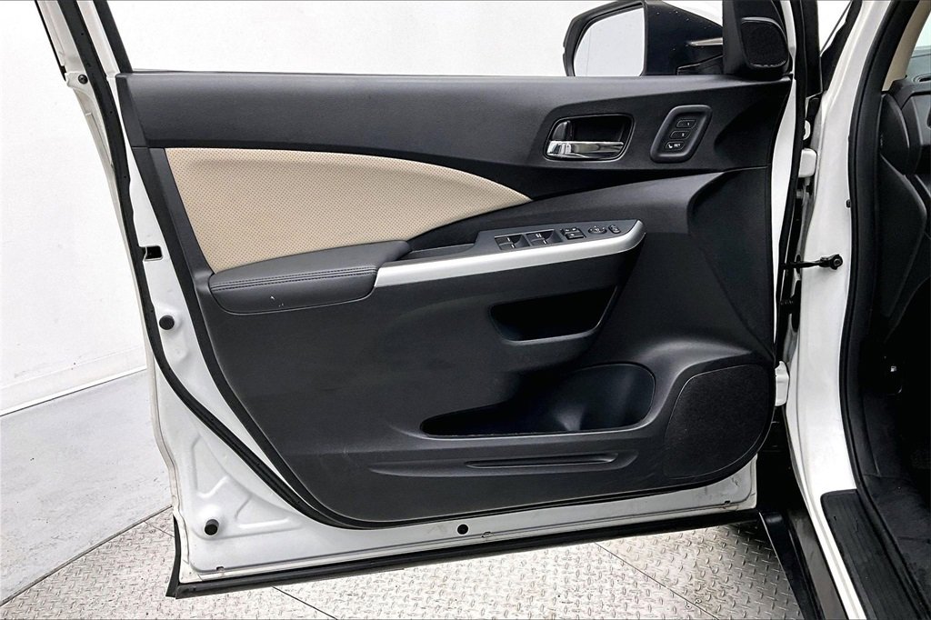 Used 2016 Honda CR-V Touring image 18