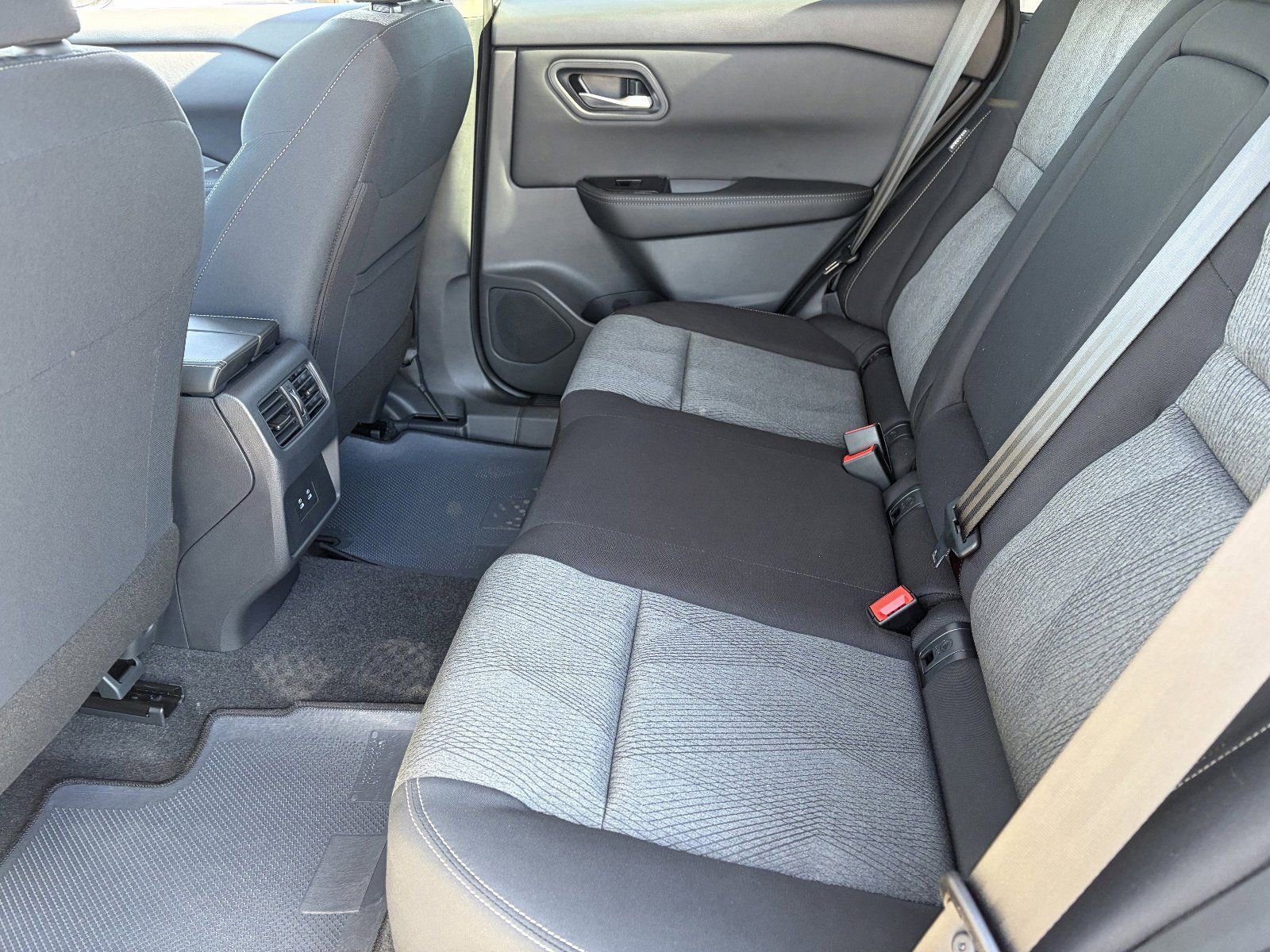 New 2026 Nissan Rogue SV w/ Cold Weather Package image 18