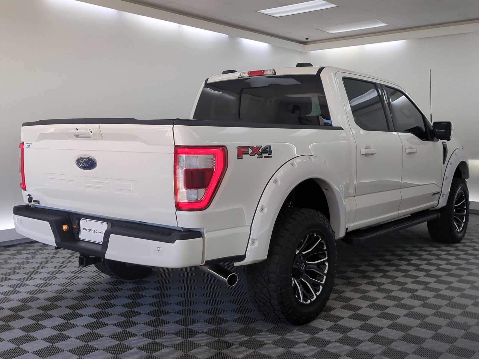 Used 2023 Ford F150 Lariat w/ Equipment Group 502A High AWD/4WD image 9