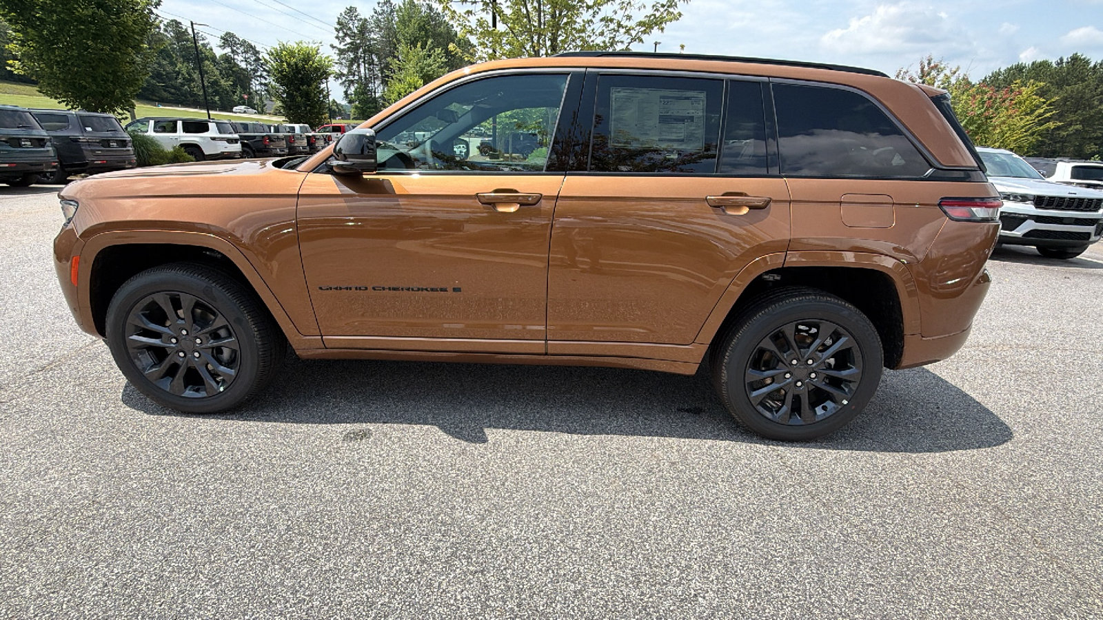 New 2026 Jeep Grand Cherokee Limited AWD/4WD image 11