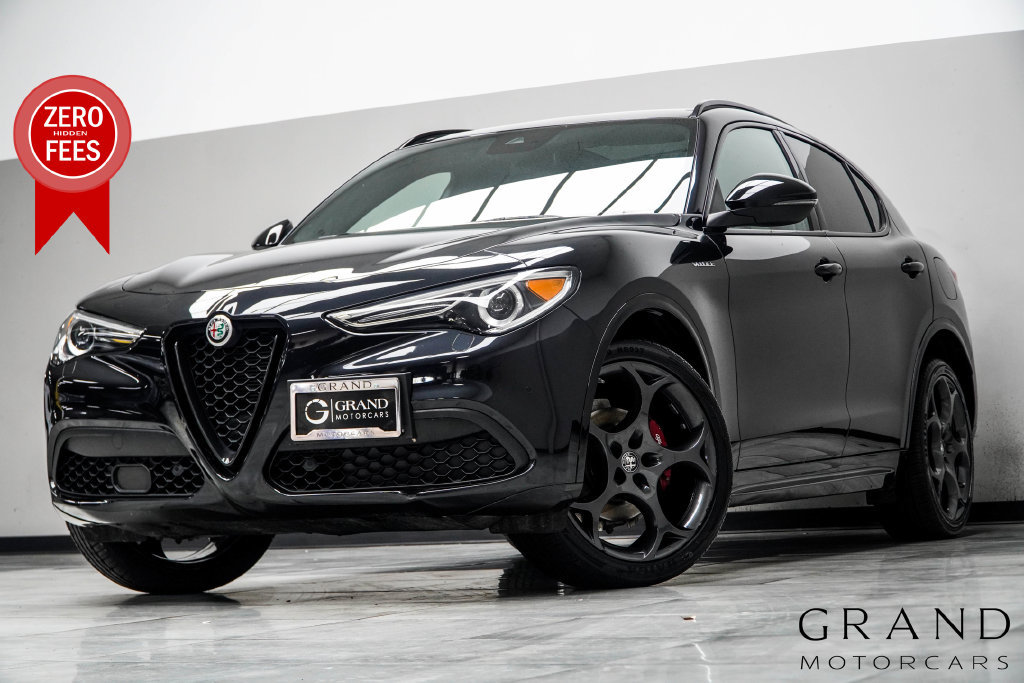 Used 2023 Alfa Romeo Stelvio Veloce AWD/4WD image 1