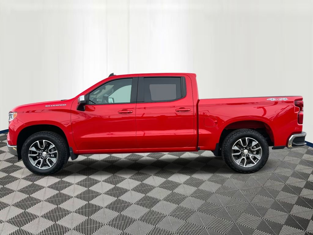 Used 2023 Chevrolet Silverado 1500 LT AWD/4WD image 2