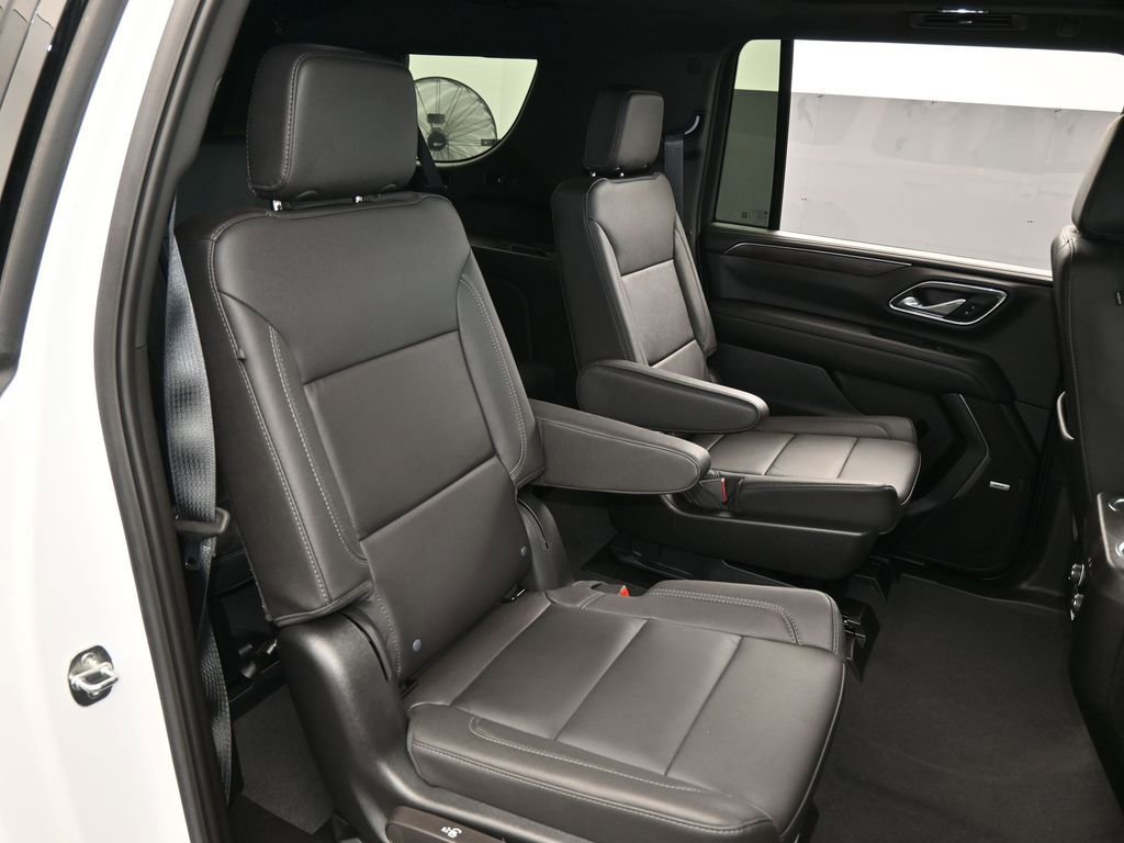 Used 2024 Chevrolet Suburban Z71 image 48