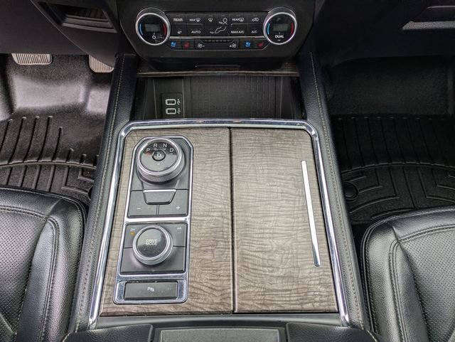 Used 2018 Ford Expedition Limited w/ Equipment Group 301A image 17