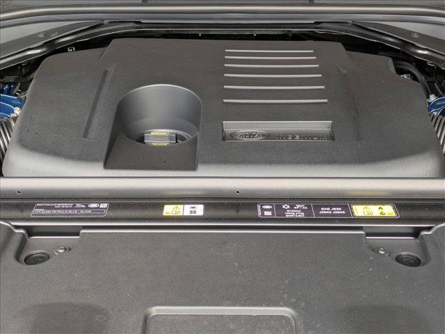 New 2026 Land Rover Range Rover Long Wheelbase SE AWD/4WD image 19