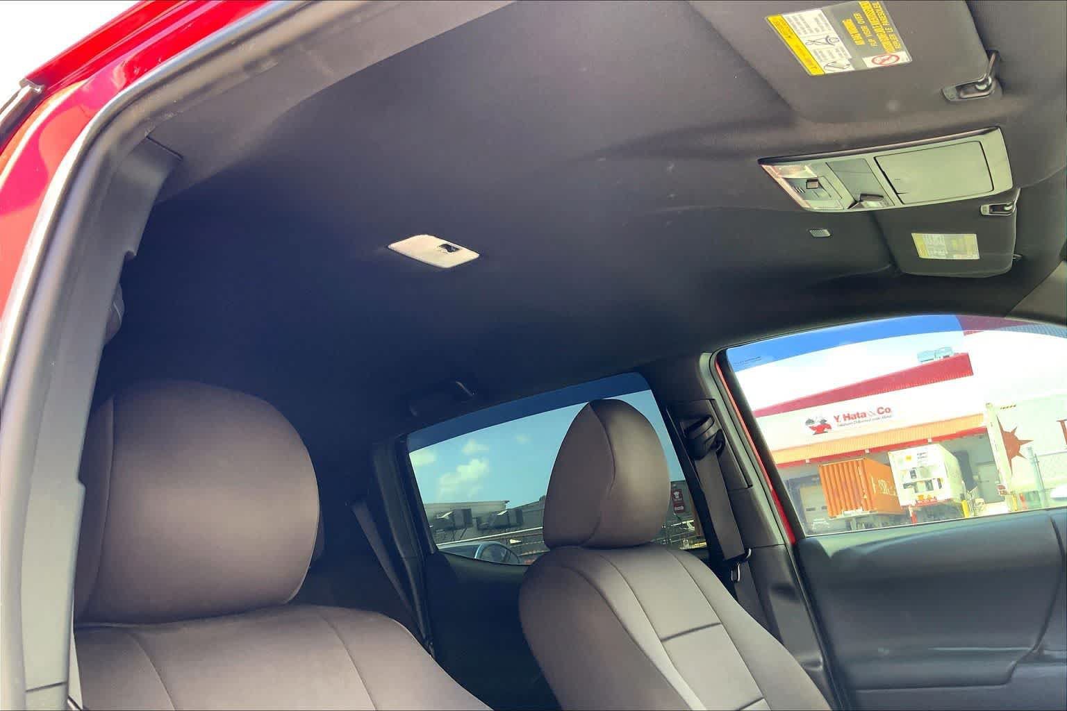 Used 2021 Toyota Tacoma SR AWD/4WD image 30