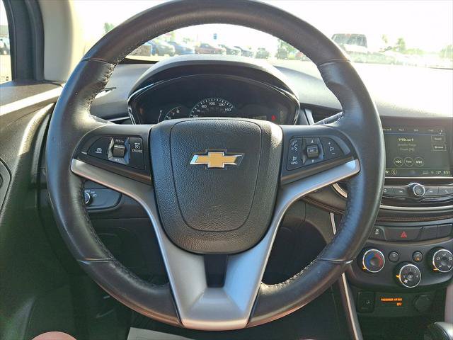 Used 2018 Chevrolet Trax LT w/ LT Convenience Package AWD/4WD image 20