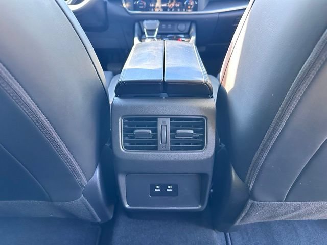 Used 2024 Nissan Rogue SV w/ SV Premium Package FWD image 34