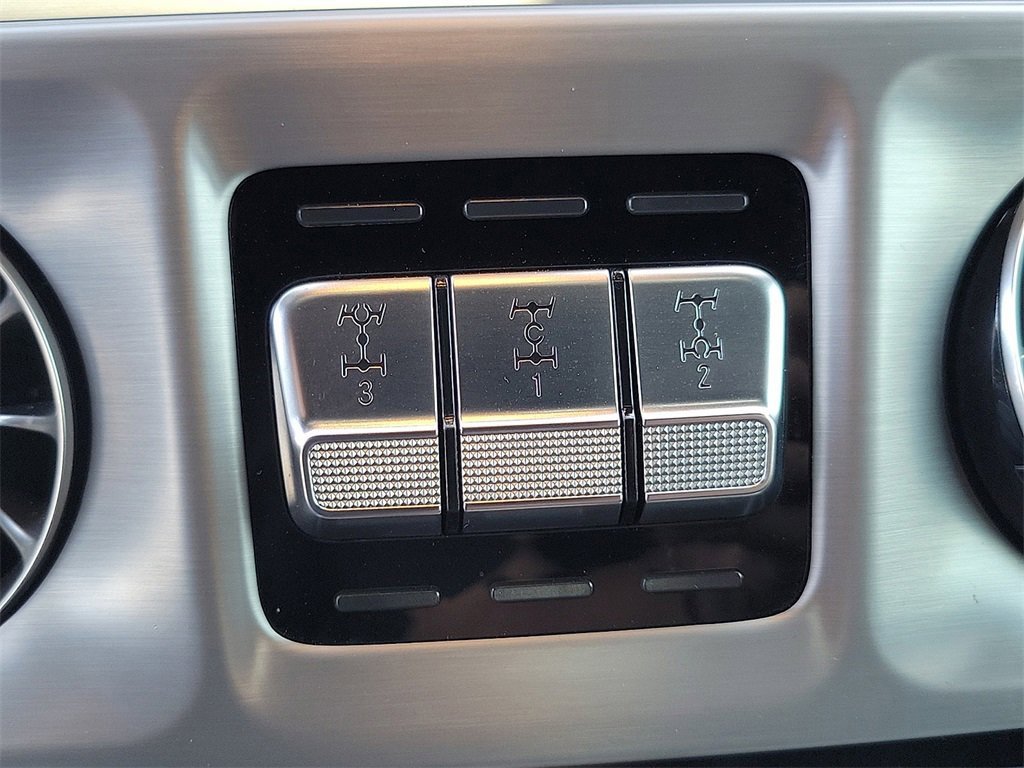 Used 2021 Mercedes-Benz G 63 AMG 4MATIC w/ Seat Comfort Package image 14