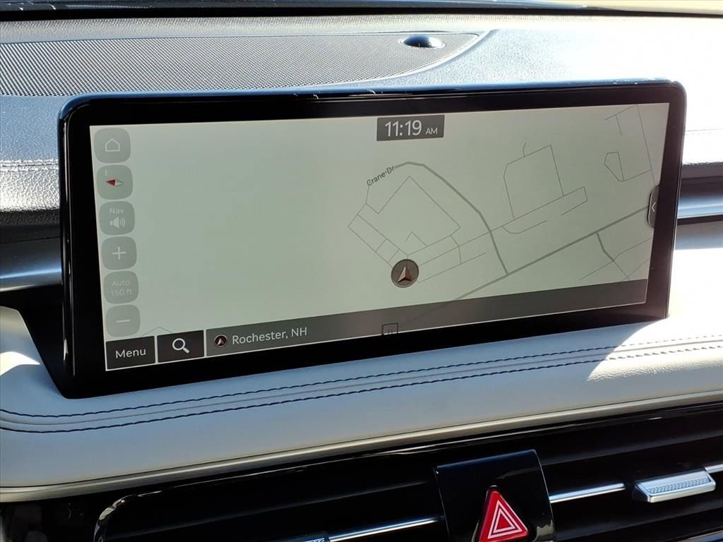 Used 2025 Genesis G70 2.5T image 19