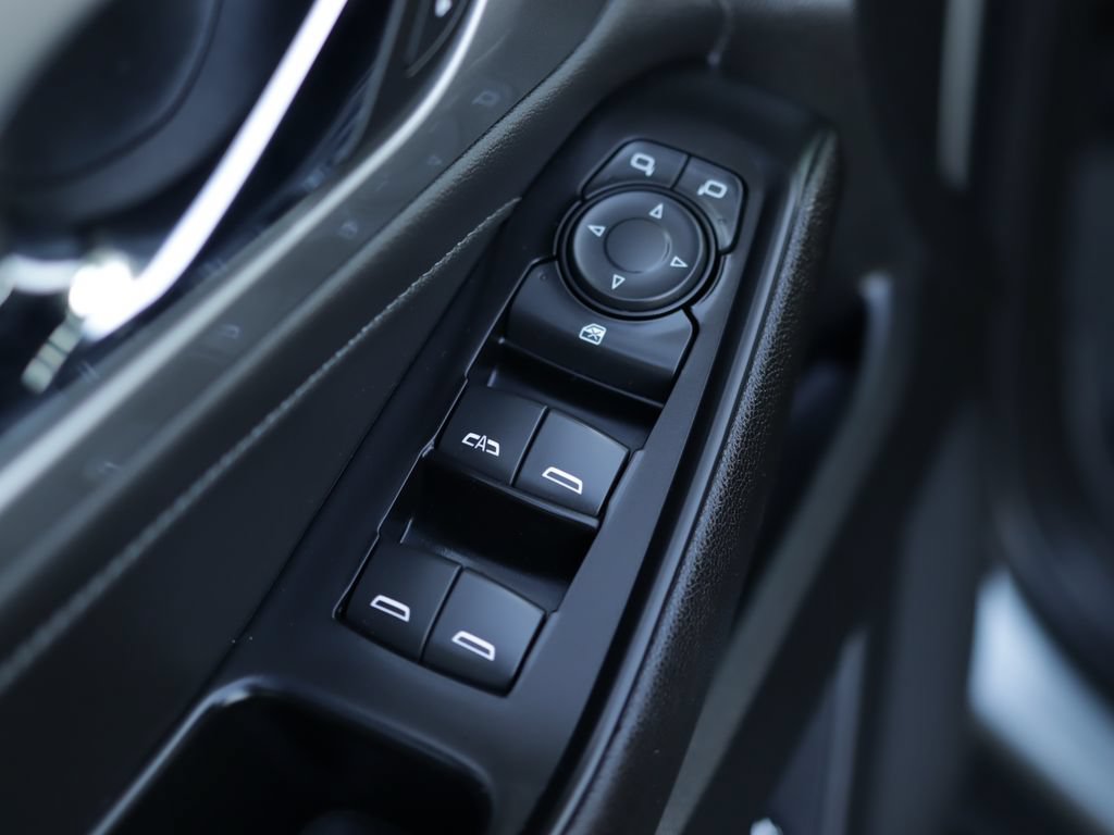 Used 2023 Chevrolet Traverse LT FWD image 25