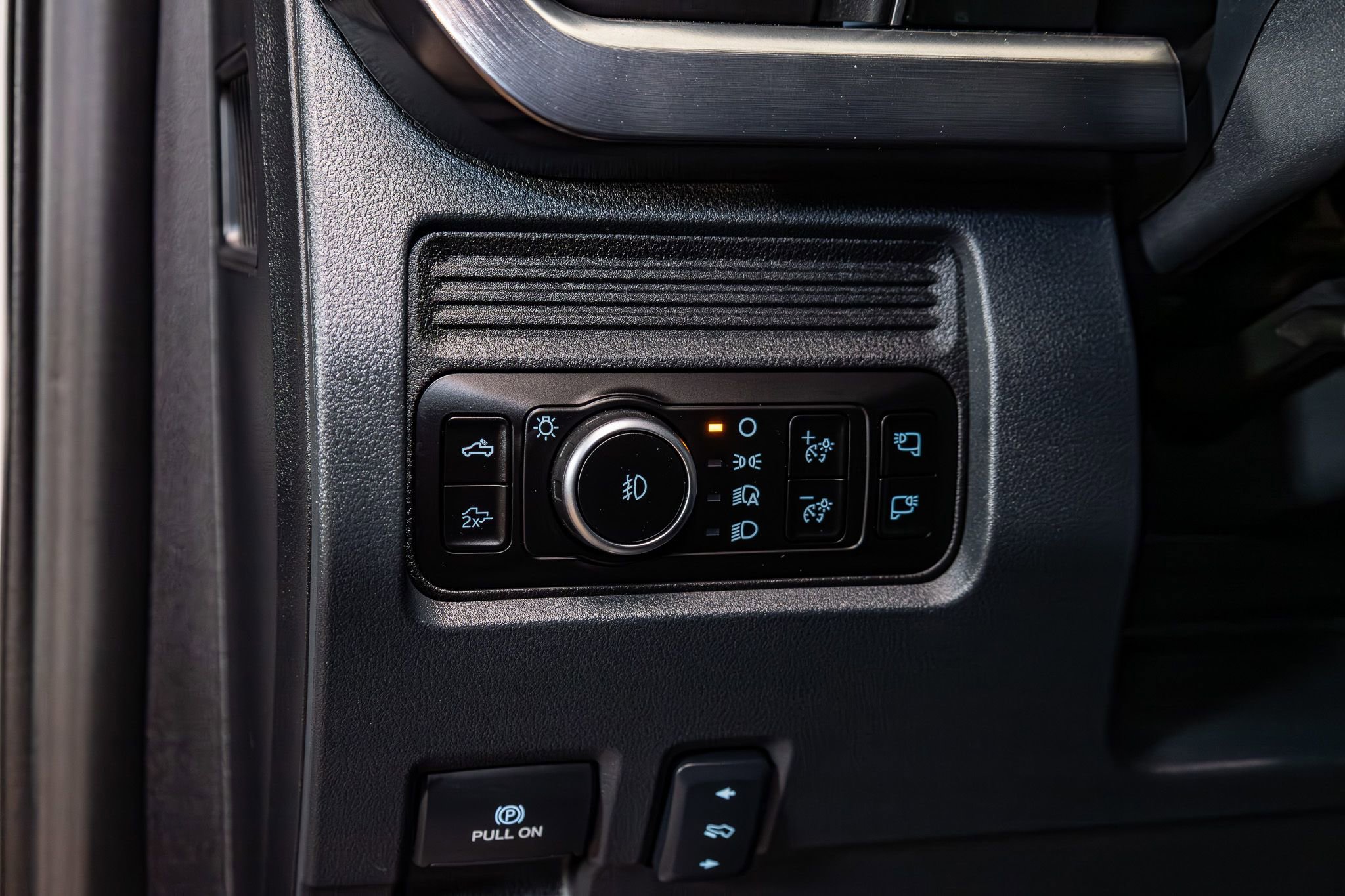 Used 2026 Ford F250 Lariat AWD/4WD image 19