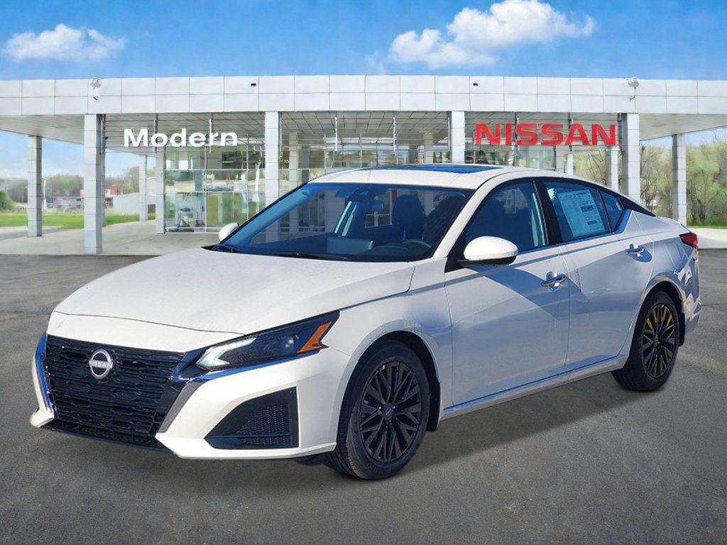 New 2026 Nissan Altima 2.5 SV FWD image 1