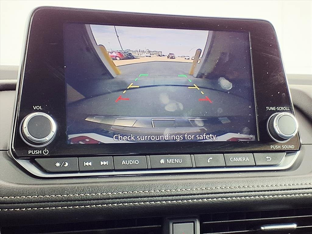 Used 2024 Nissan Rogue SV image 23