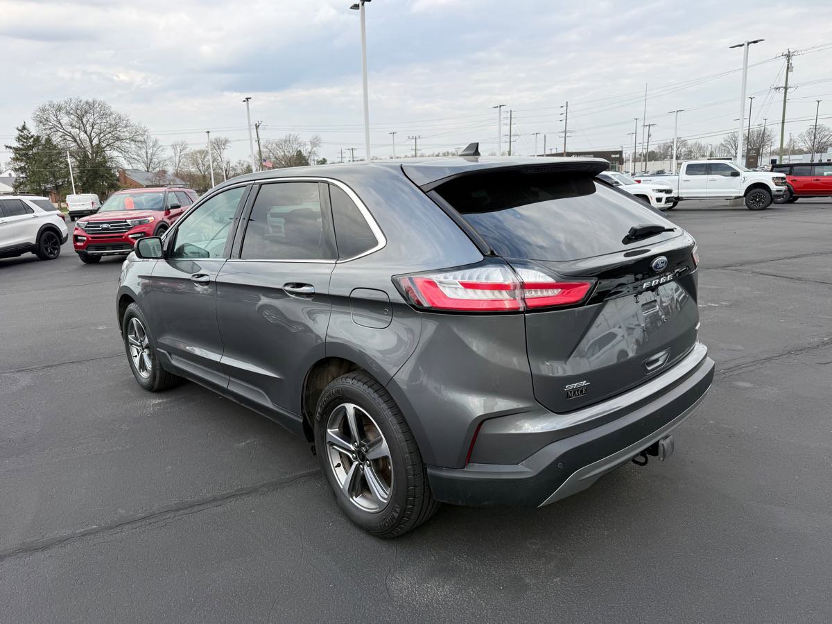 Used 2024 Ford Edge SEL w/ Convenience Package image 4