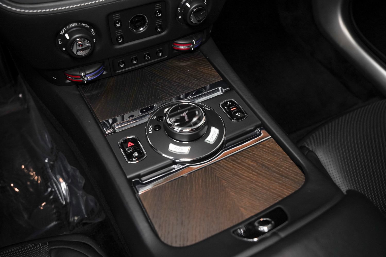 Used 2017 Rolls-Royce Wraith RWD image 44