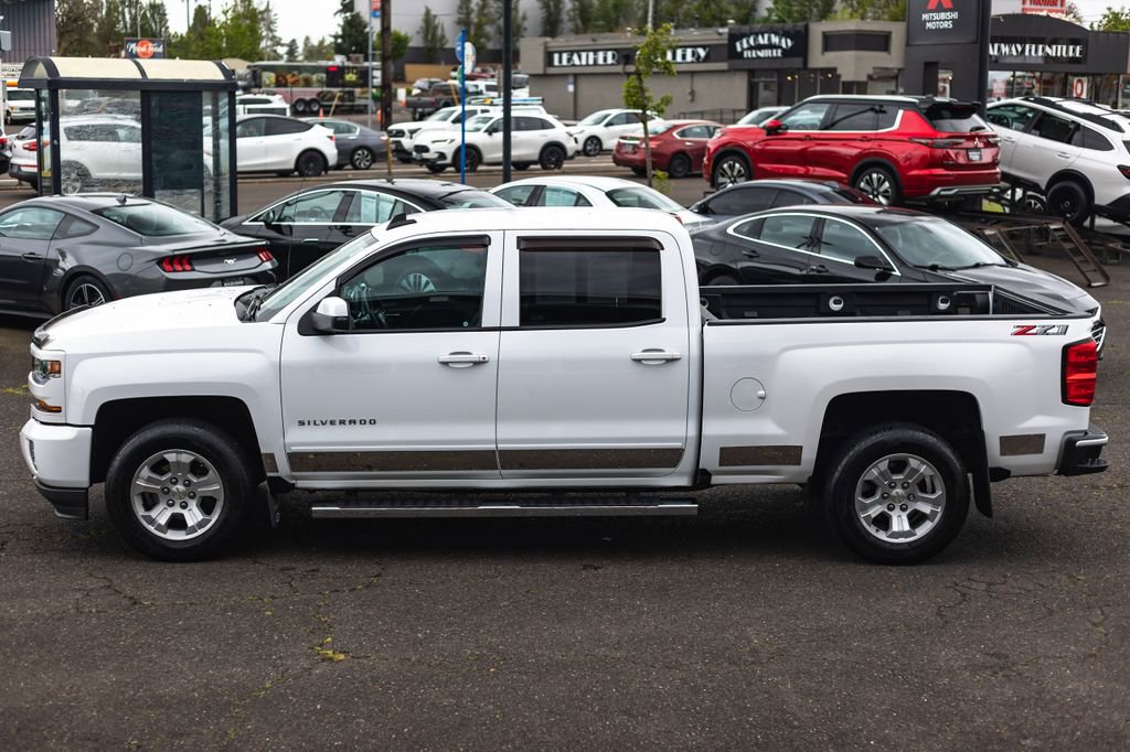 Used 2018 Chevrolet Silverado 1500 LT w/ All Star Edition AWD/4WD image 15
