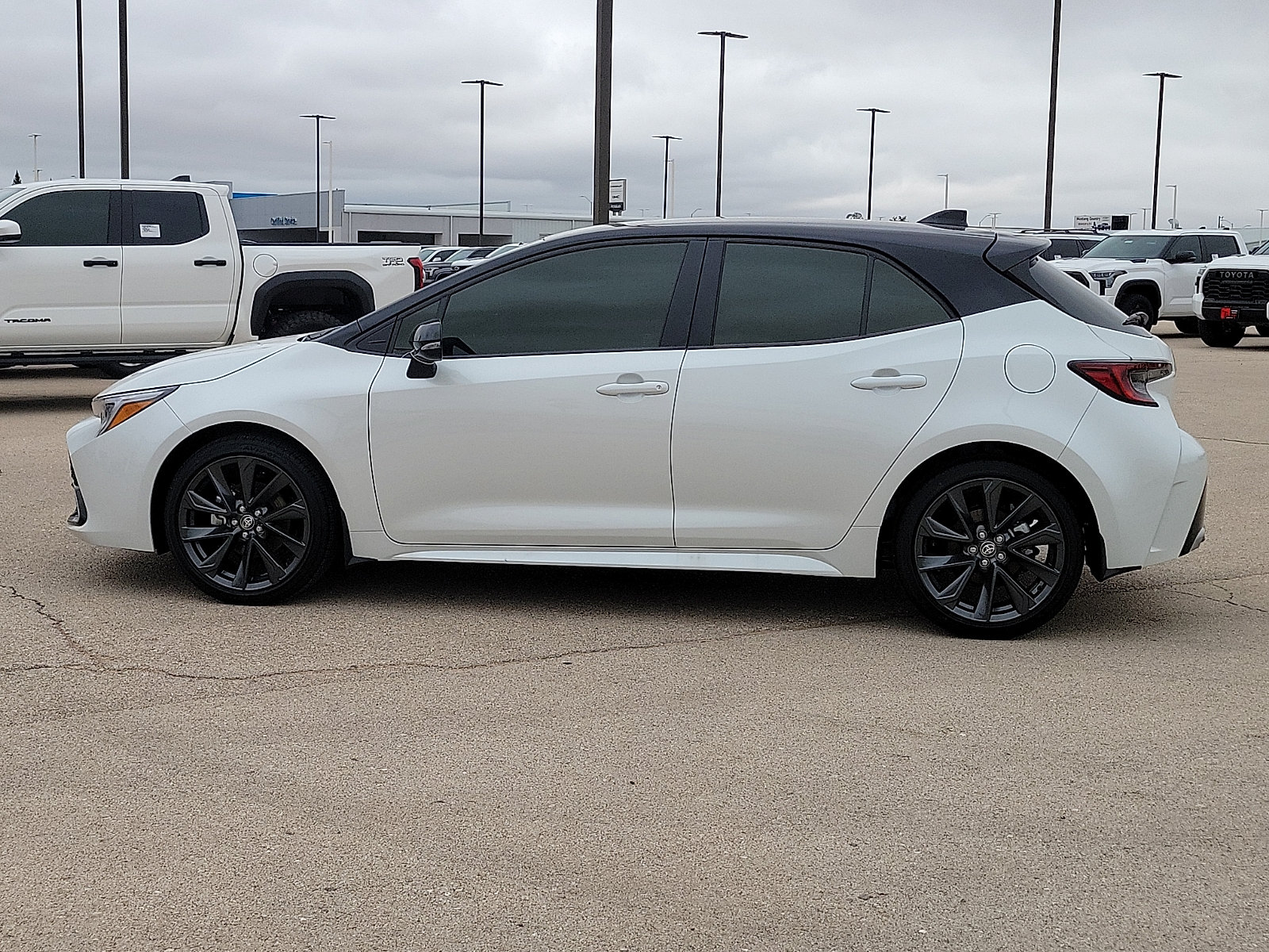 New 2026 Toyota Corolla XSE FWD image 2