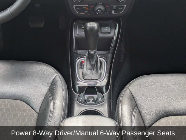 Used 2019 Jeep Compass Latitude FWD image 28