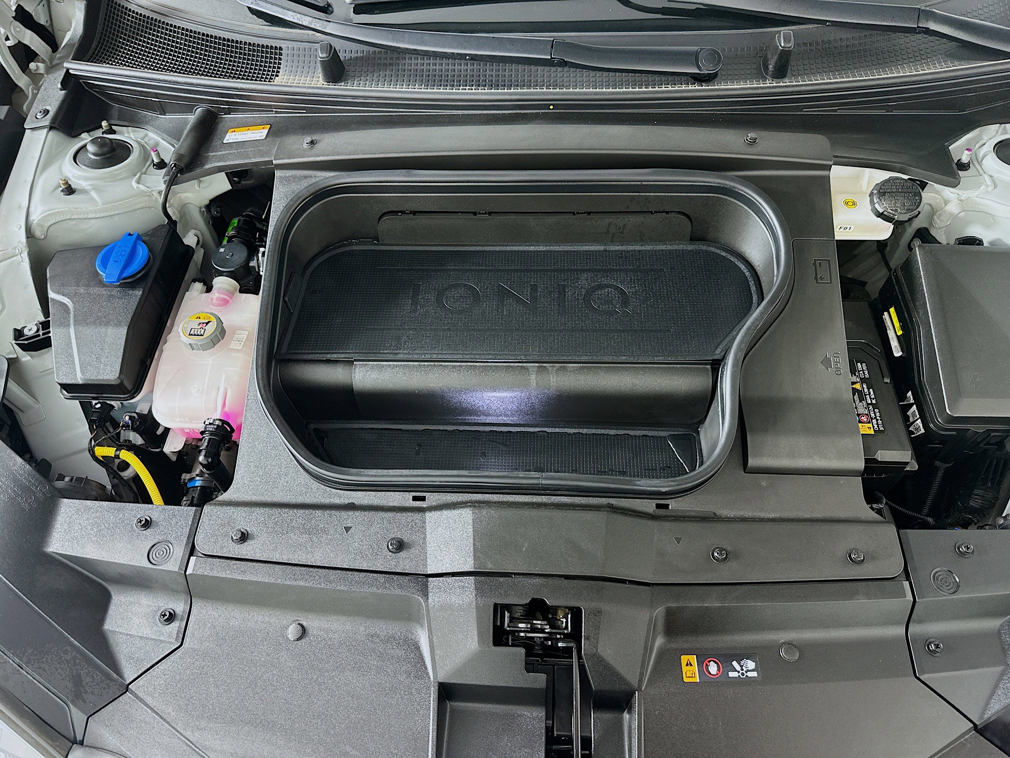 Used 2024 Hyundai Ioniq 6 SEL RWD image 34