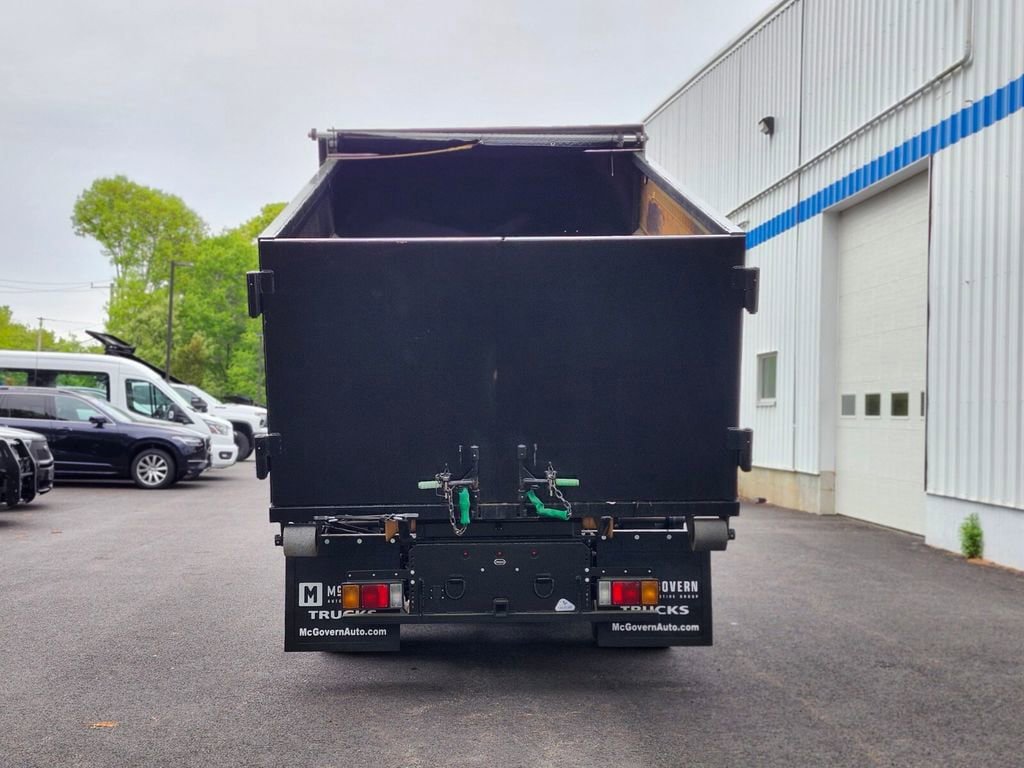 Used 2024 Isuzu NPR RWD image 4