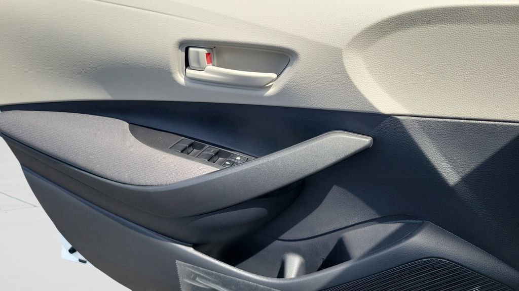 New 2026 Toyota Corolla LE FWD image 18