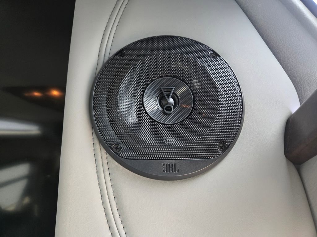 Used 2019 Chevrolet Express 2500 w/ Enhanced Convenience Package image 29