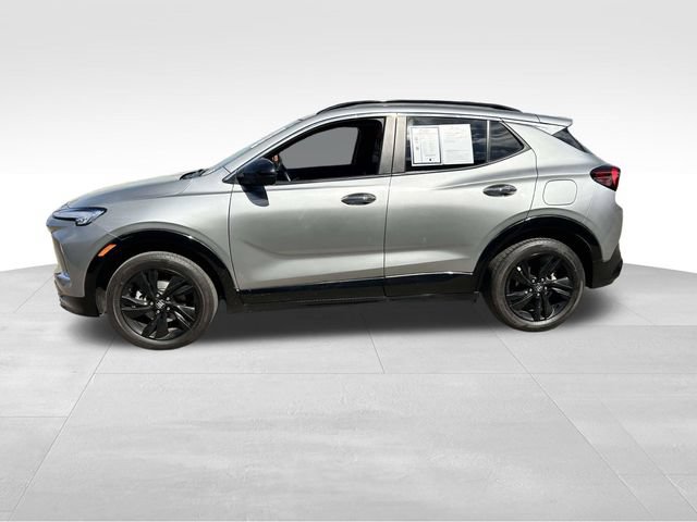 Used 2024 Buick Encore GX Sport Touring w/ Advanced Technology Package FWD image 2