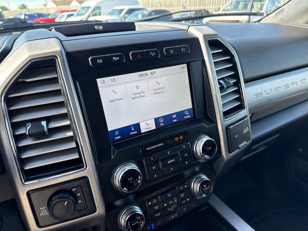 Used 2020 Ford F350 Platinum w/ FX4 Off-Road Package AWD/4WD image 22