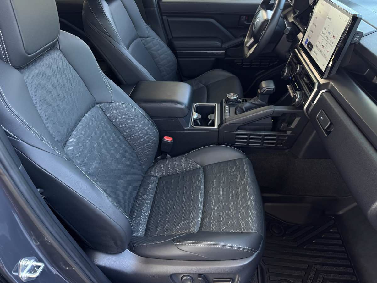 Used 2025 Toyota 4Runner TRD Off-Road Premium w/ Tow Technology Package AWD/4WD image 21