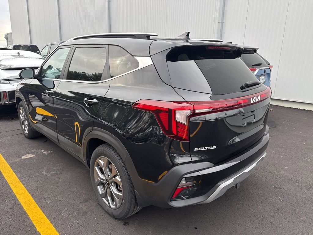 Used 2024 Kia Seltos S image 5