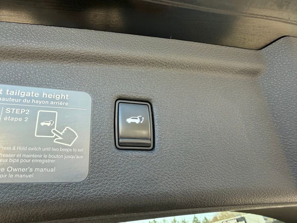 Used 2019 INFINITI QX50 Luxe FWD image 9