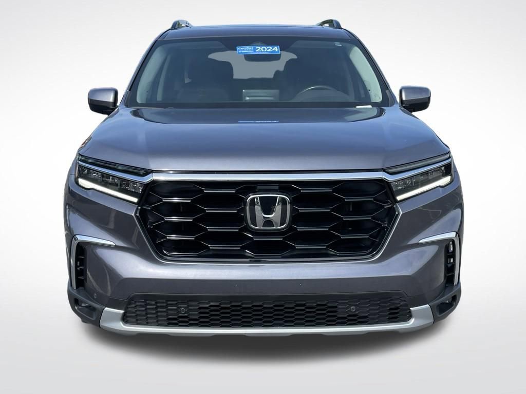 Certified 2024 Honda Pilot Touring image 9