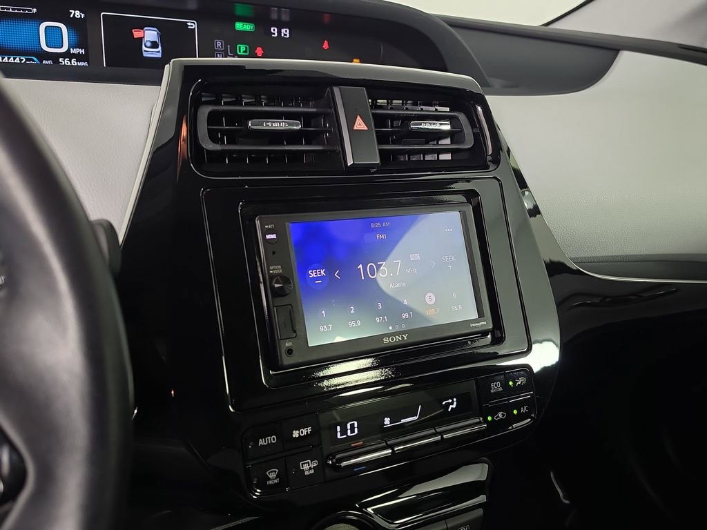 Used 2019 Toyota Prius XLE FWD image 18