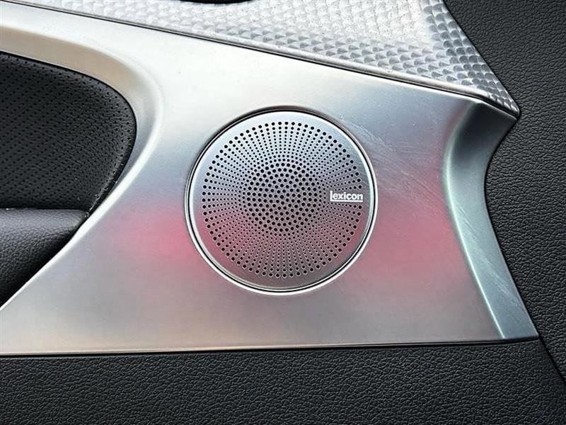 Used 2022 Genesis G70 3.3T w/ Sport Advanced Package image 19