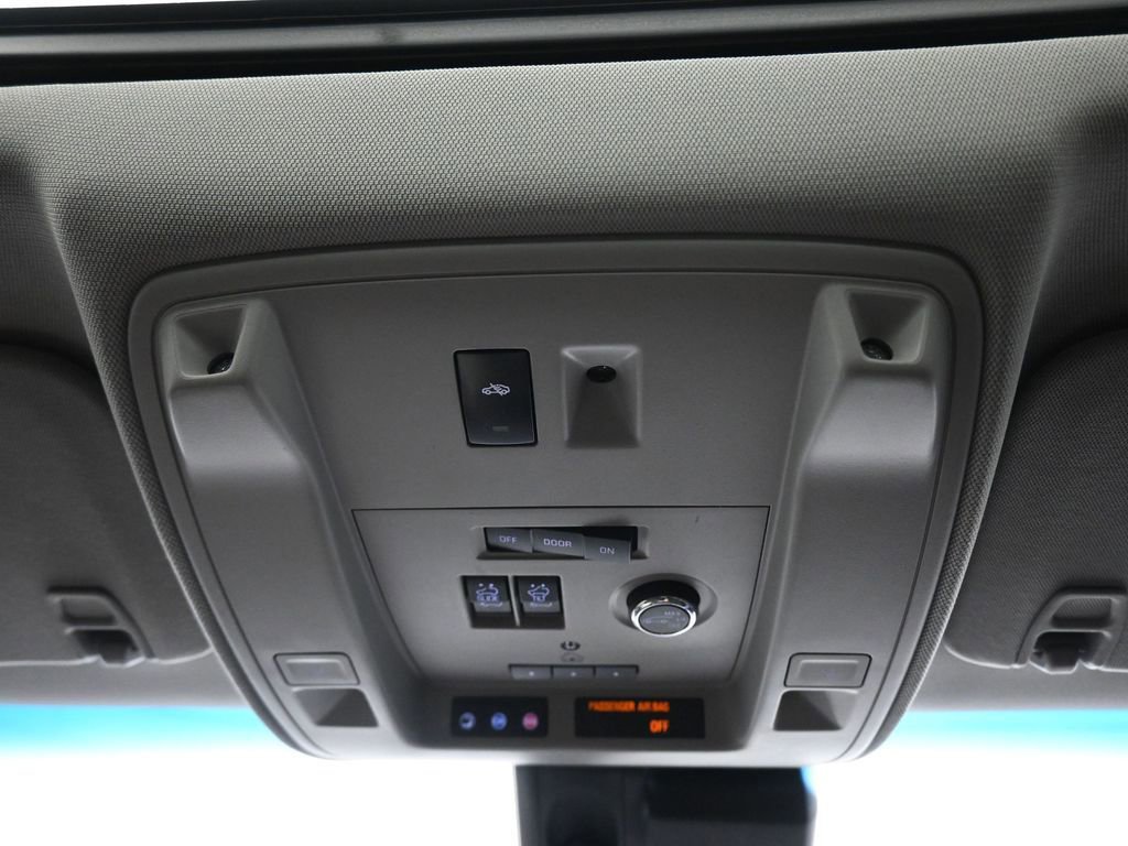 Used 2019 Cadillac Escalade ESV Premium Luxury AWD/4WD image 27