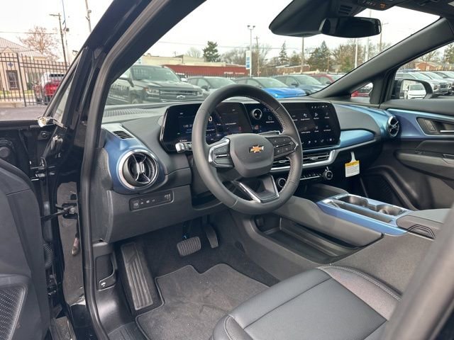 New 2026 Chevrolet Equinox EV LT image 12