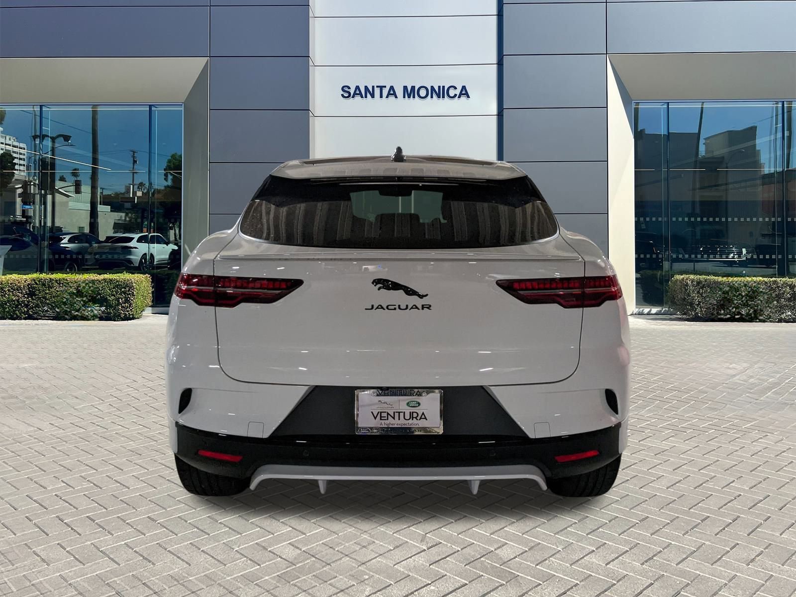 New 2024 Jaguar I-PACE R-Dynamic HSE image 8