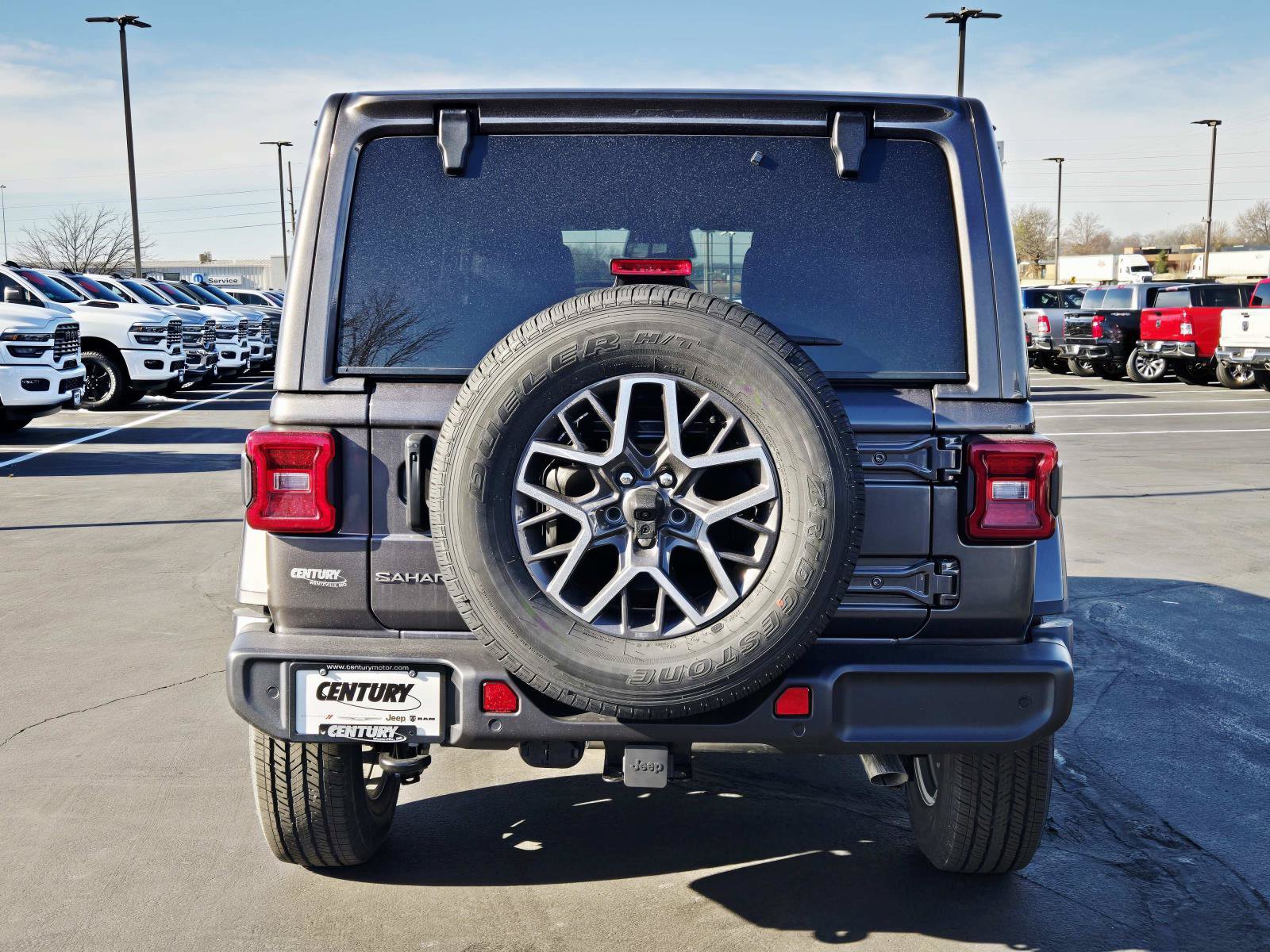 New 2026 Jeep Wrangler Unlimited Sahara AWD/4WD image 5
