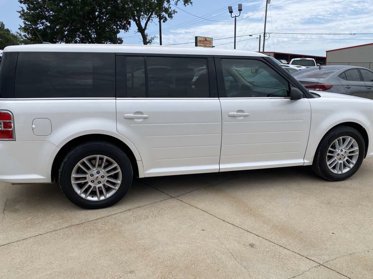 Used 2014 Ford Flex SEL FWD image 5