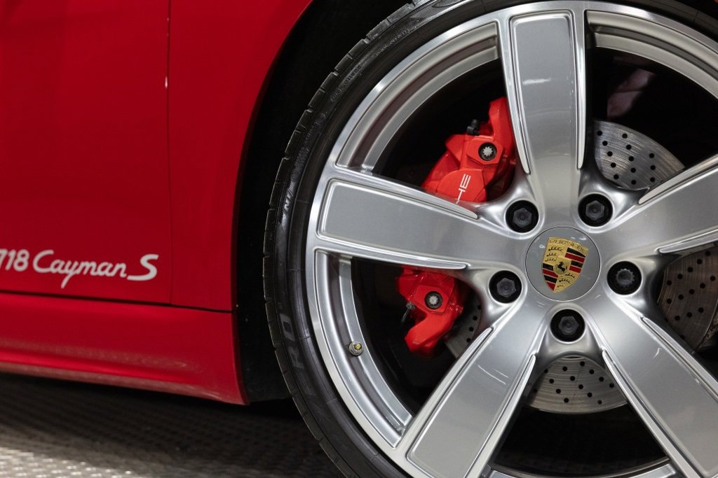 Used 2019 Porsche 718 Cayman S image 17