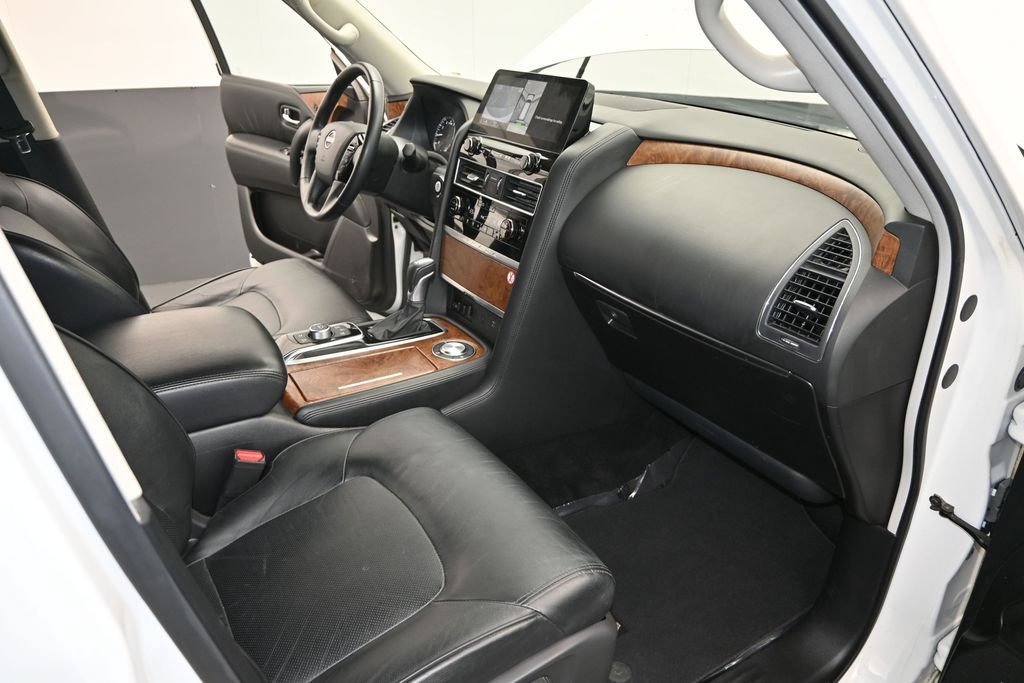 Used 2024 Nissan Armada SL w/ Captain's Chairs Package RWD image 26