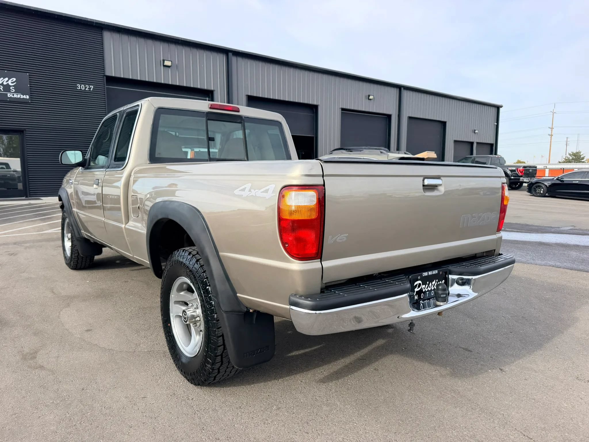 Used 2003 MAZDA B-Series Pickup 4x4 Cab Plus B4000 image 6