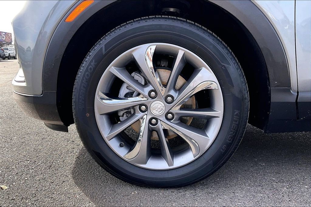Used 2023 Buick Encore GX Essence w/ Experience Buick Package FWD image 32